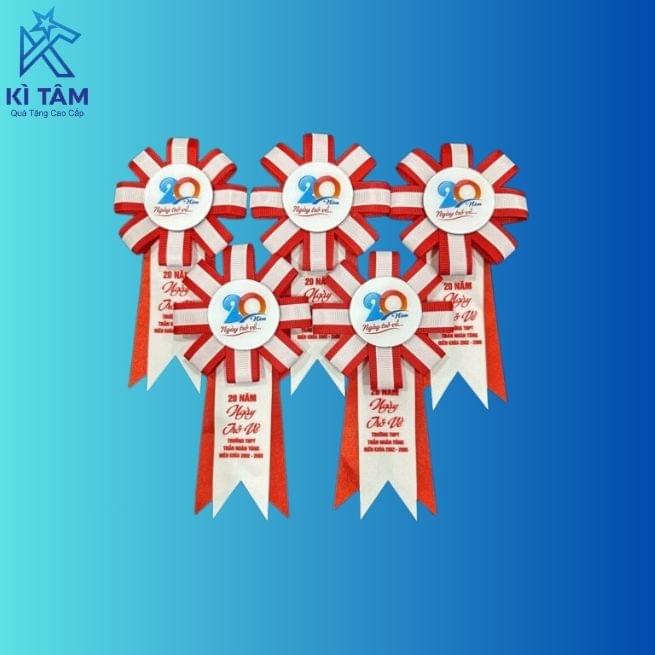 Hoa cài áo in theo yêu cầu